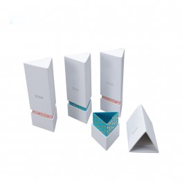 Custom triangle paper gift box